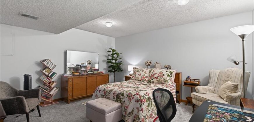 9803 NW 85th Terrace, Kansas City, MO 64153