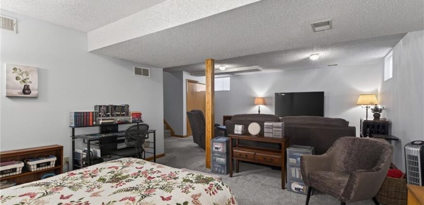 9803 NW 85th Terrace, Kansas City, MO 64153