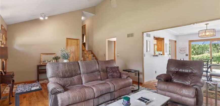 9803 NW 85th Terrace, Kansas City, MO 64153