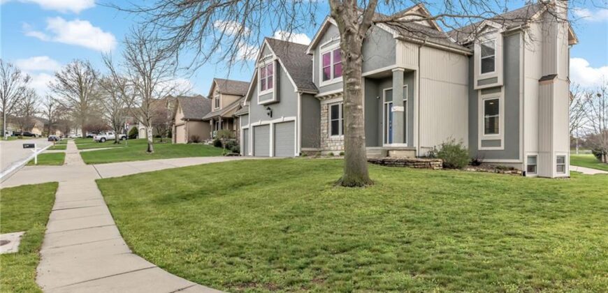 1327 Huntington Drive, Liberty, MO 64068