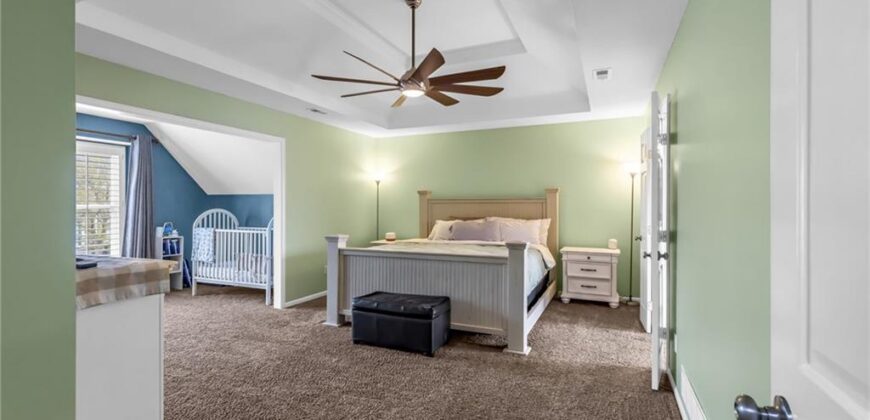 1327 Huntington Drive, Liberty, MO 64068