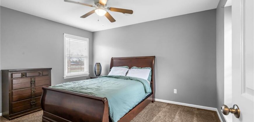 1327 Huntington Drive, Liberty, MO 64068