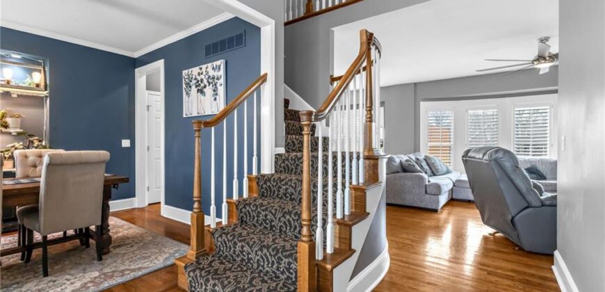 1327 Huntington Drive, Liberty, MO 64068