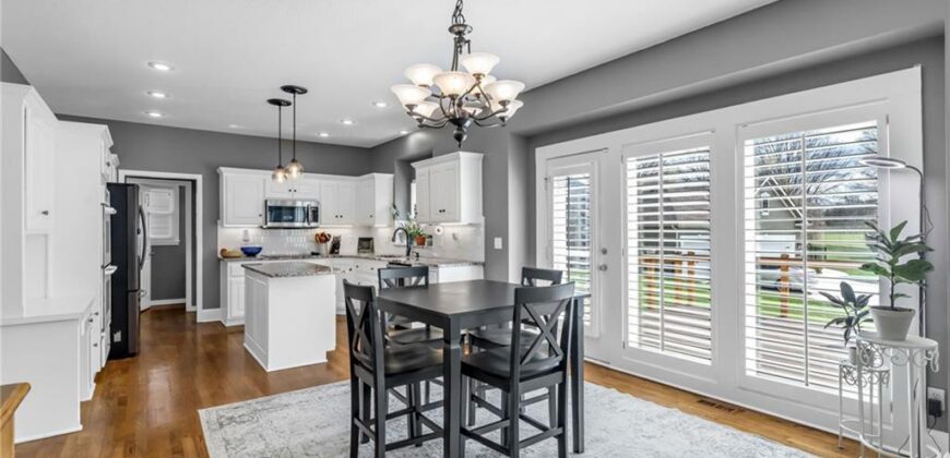 1327 Huntington Drive, Liberty, MO 64068
