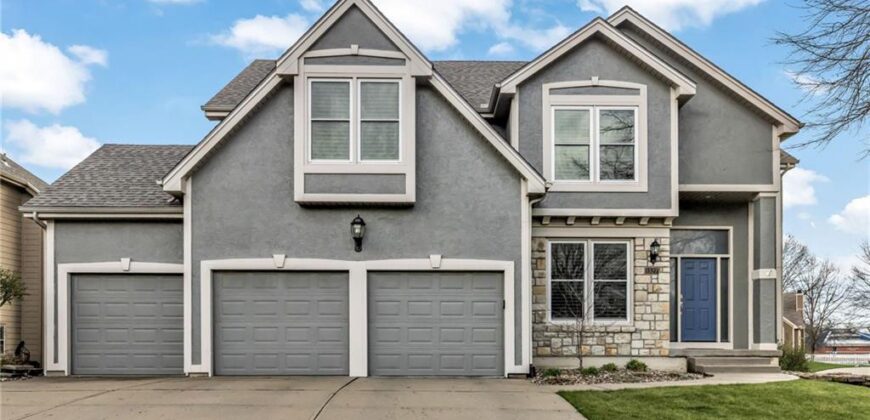 1327 Huntington Drive, Liberty, MO 64068