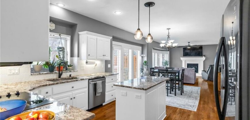 1327 Huntington Drive, Liberty, MO 64068