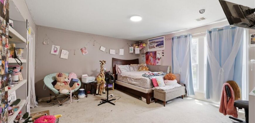 7361 N Congress Avenue, Kansas City, MO 64152