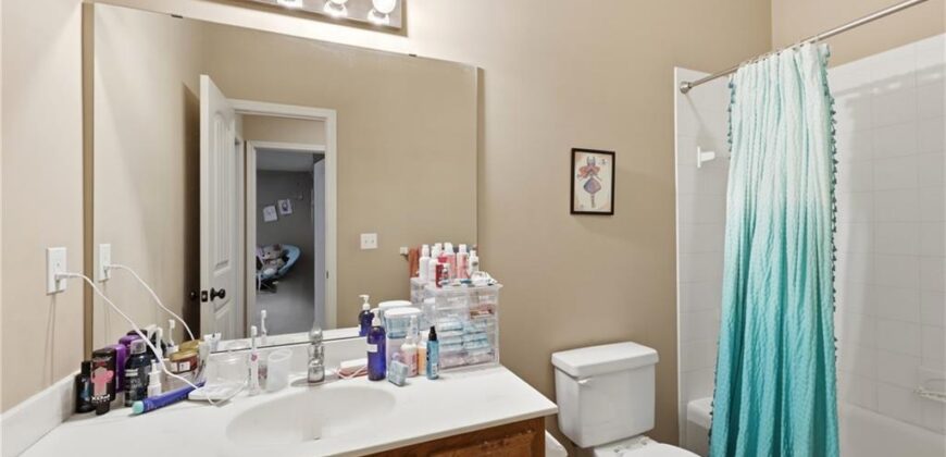 7361 N Congress Avenue, Kansas City, MO 64152