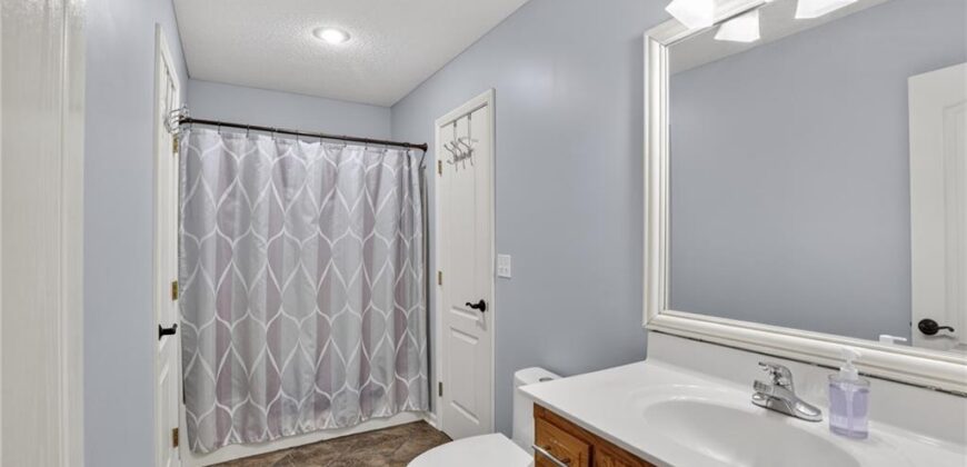 4728 NW 92 Street, Kansas City, MO 64154