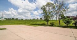 140 Stonebridge Lane, Smithville, MO 64089