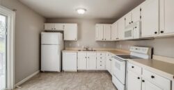 140 Stonebridge Lane, Smithville, MO 64089