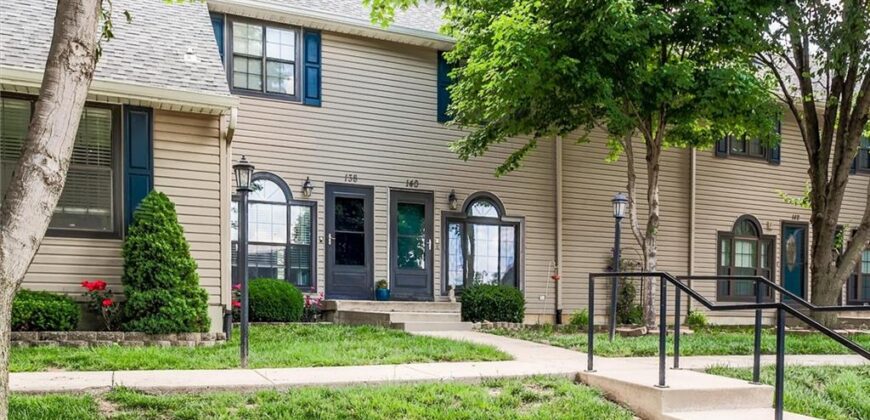 140 Stonebridge Lane, Smithville, MO 64089
