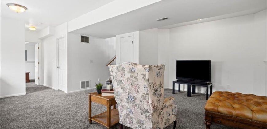 10908 N Donnelly Court, Kansas City, MO 64157