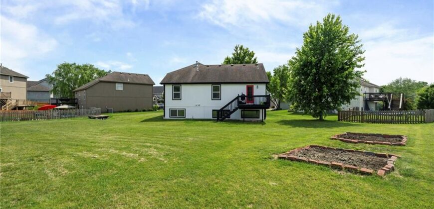 10908 N Donnelly Court, Kansas City, MO 64157