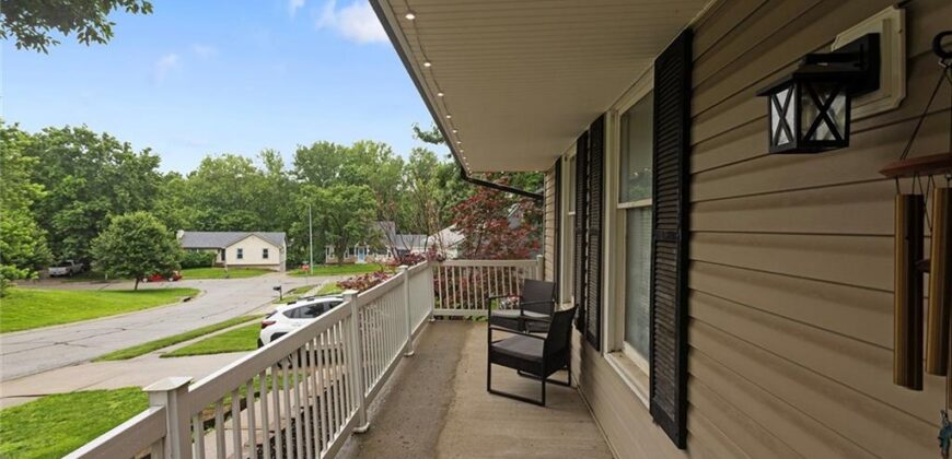6902 Michael Lane, Pleasant Valley, MO 64068
