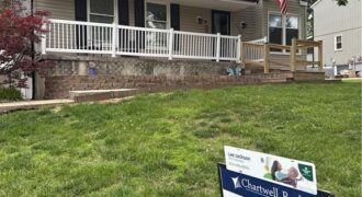 6902 Michael Lane, Pleasant Valley, MO 64068