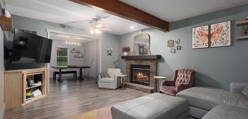 6902 Michael Lane, Pleasant Valley, MO 64068
