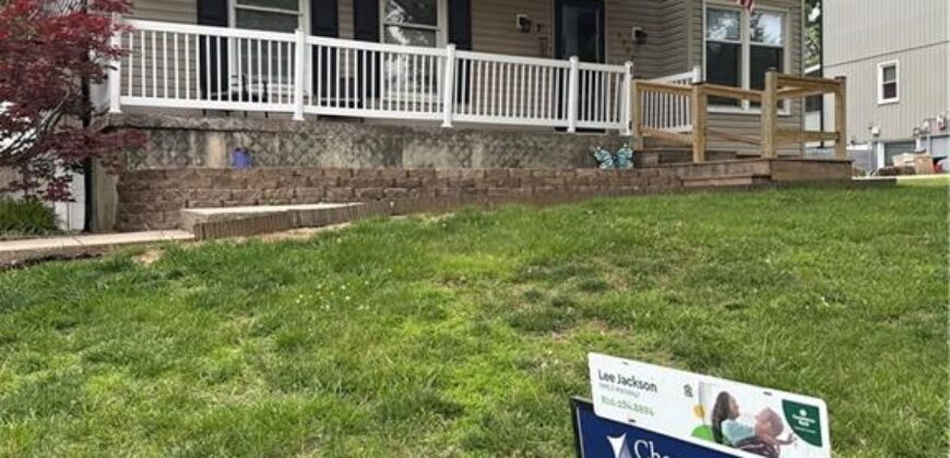 6902 Michael Lane, Pleasant Valley, MO 64068