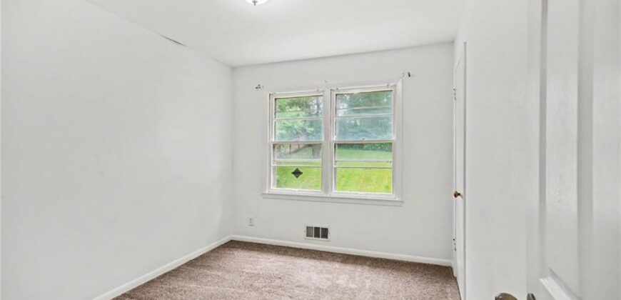5313 N Lydia Avenue, Kansas City, MO 64118