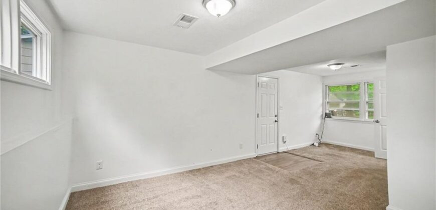 5313 N Lydia Avenue, Kansas City, MO 64118