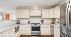 30 NE Normandy Lane, Kansas City, MO 64116