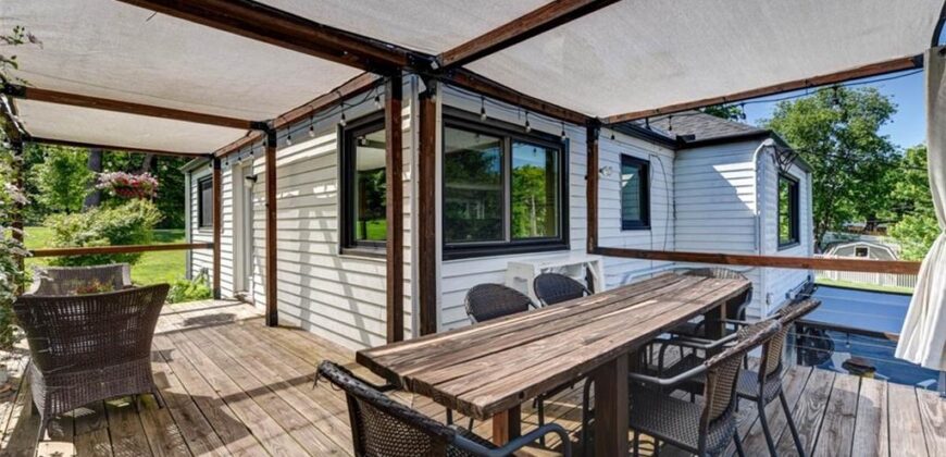 30 NE Normandy Lane, Kansas City, MO 64116
