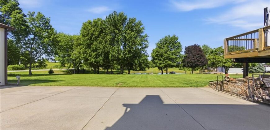 15220 Terra Pulchra Drive, Smithville, MO 64089