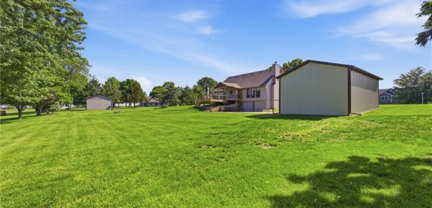 15220 Terra Pulchra Drive, Smithville, MO 64089
