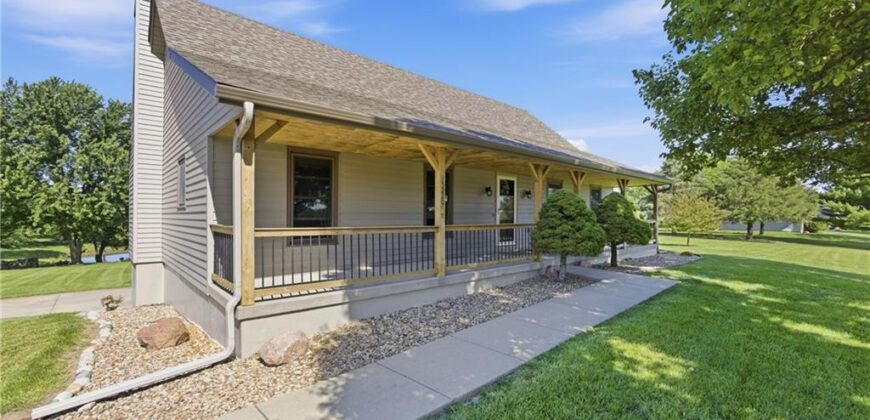 15220 Terra Pulchra Drive, Smithville, MO 64089