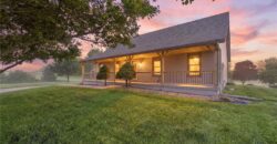 15220 Terra Pulchra Drive, Smithville, MO 64089