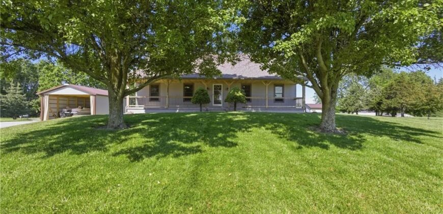 15220 Terra Pulchra Drive, Smithville, MO 64089