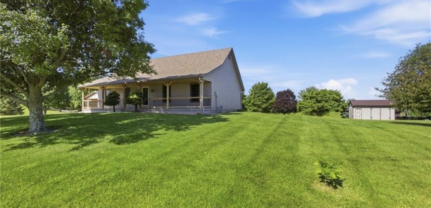 15220 Terra Pulchra Drive, Smithville, MO 64089