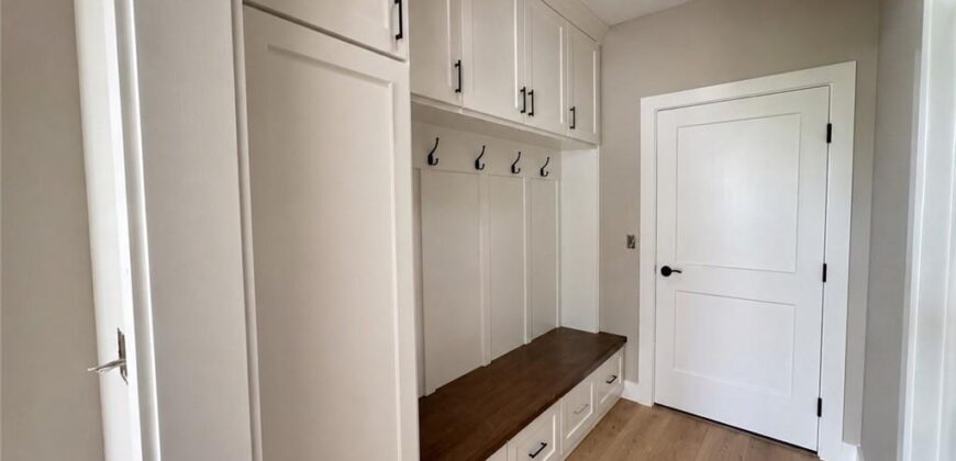 2717 NE 91st Place, Kansas City, MO 64156