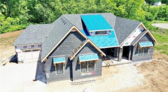 10605 N NORTHERN Avenue, Kansas City, MO 64157