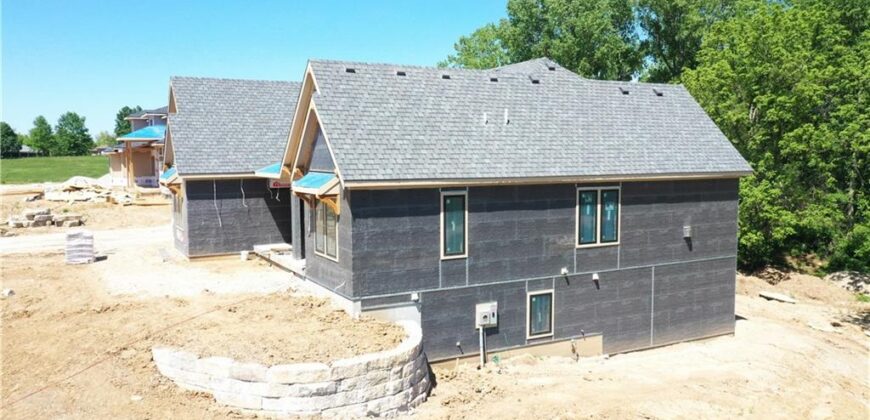 10605 N NORTHERN Avenue, Kansas City, MO 64157
