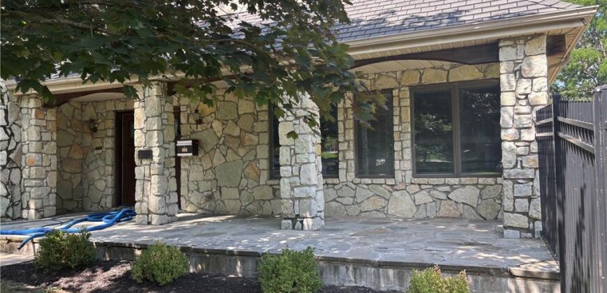 604 NW 64th Street, Kansas City, MO 64118