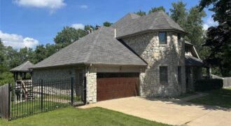 604 NW 64th Street, Kansas City, MO 64118