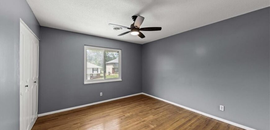 3701 NE 67th Street, Gladstone, MO 64119