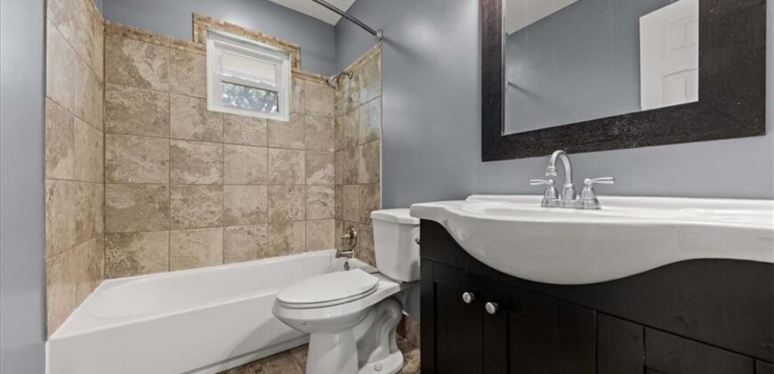 3701 NE 67th Street, Gladstone, MO 64119