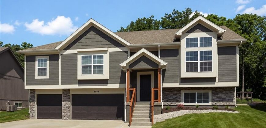 5076 NW Timberline Drive, Riverside, MO 64150