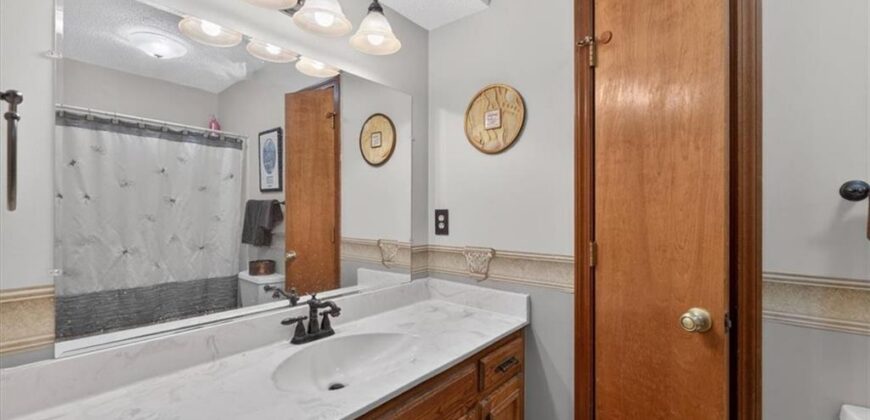 5103 NW Old Trail Road, Kansas City, MO 64151