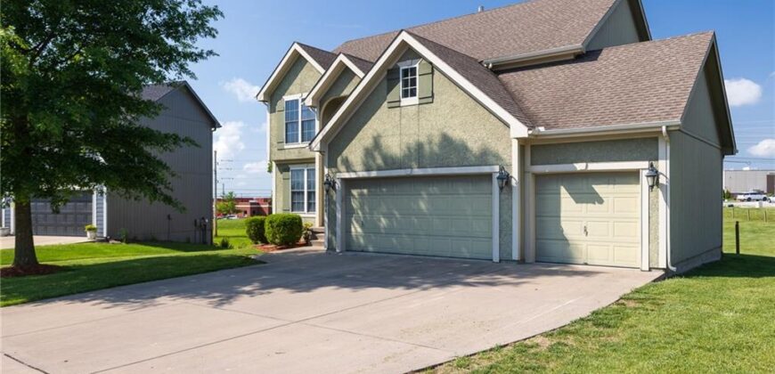 10804 N Randolph Avenue, Kansas City, MO 64157