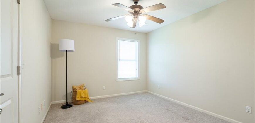 10804 N Randolph Avenue, Kansas City, MO 64157