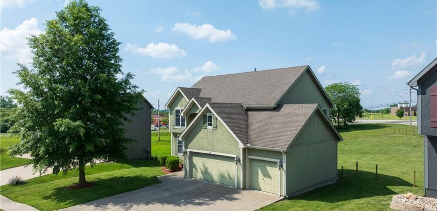 10804 N Randolph Avenue, Kansas City, MO 64157