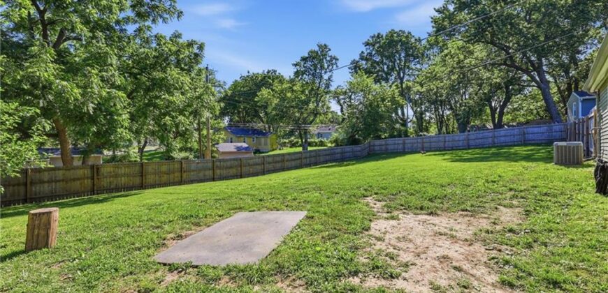 6800 NE Cotter Avenue, Kansas City, MO 64119
