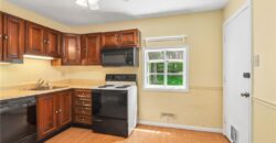 607 NE 67th Place, Gladstone, MO 64118