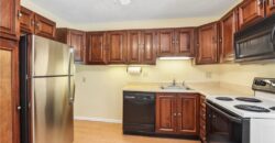 607 NE 67th Place, Gladstone, MO 64118