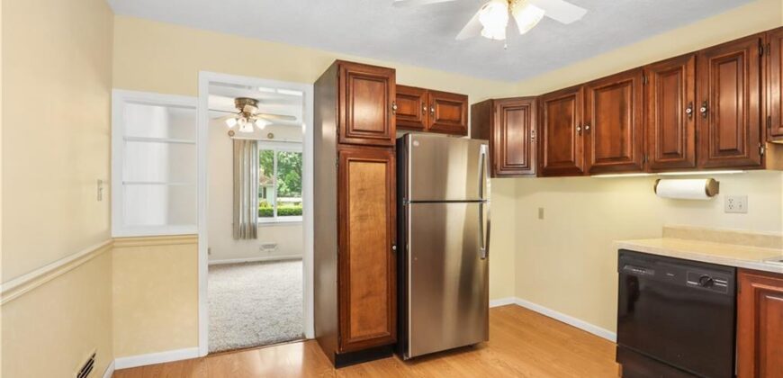 607 NE 67th Place, Gladstone, MO 64118