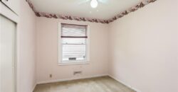 607 NE 67th Place, Gladstone, MO 64118
