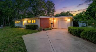 1303 NE 66th Street, Gladstone, MO 64118